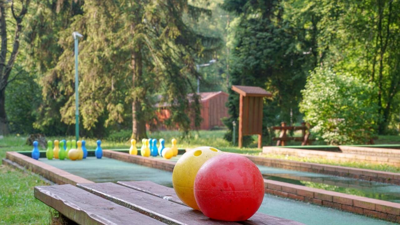 Курортний комплекс Family Lucivna *